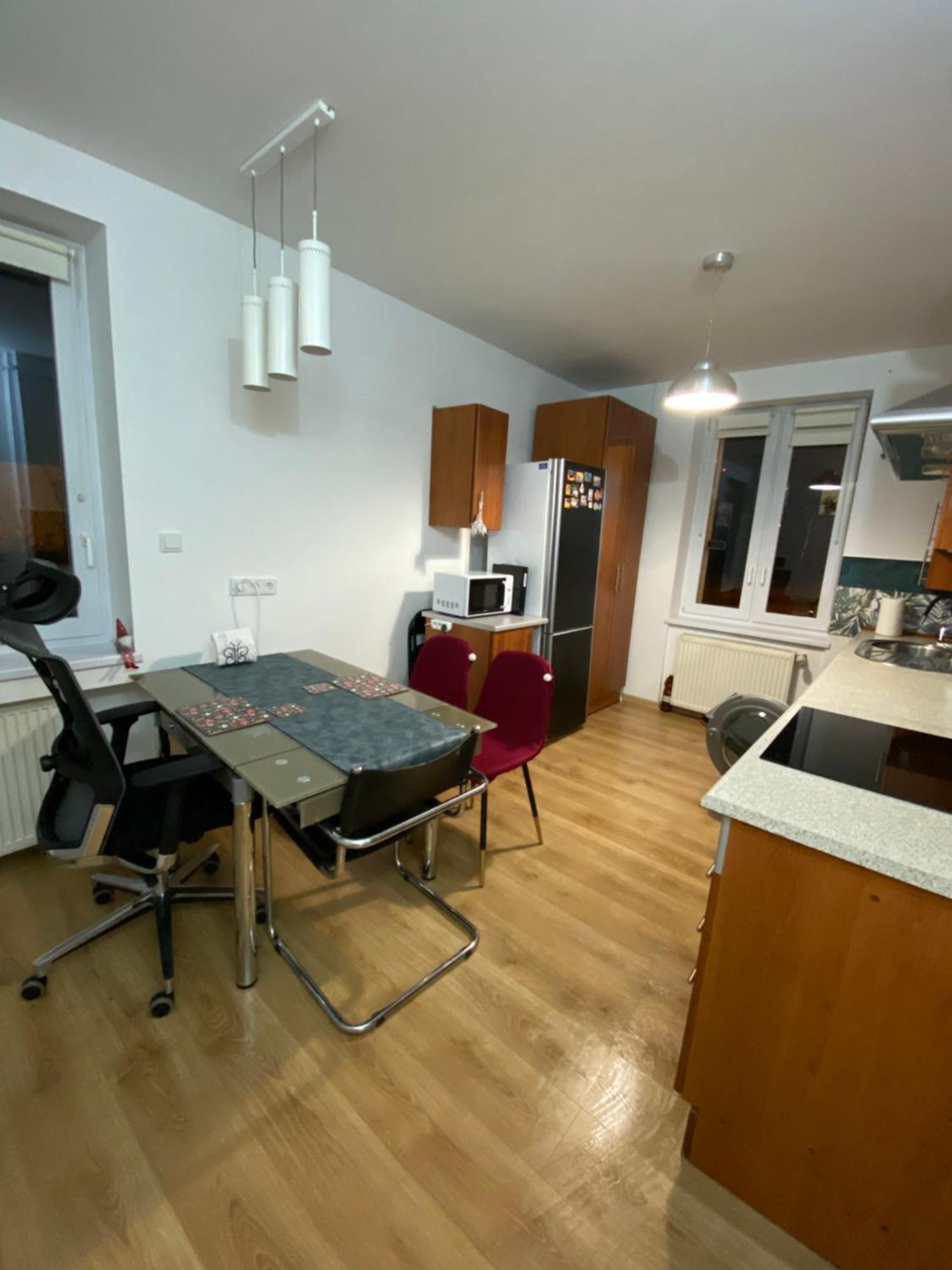 Apartament Czytelnia - Parking Gratis Poznań Buitenkant foto