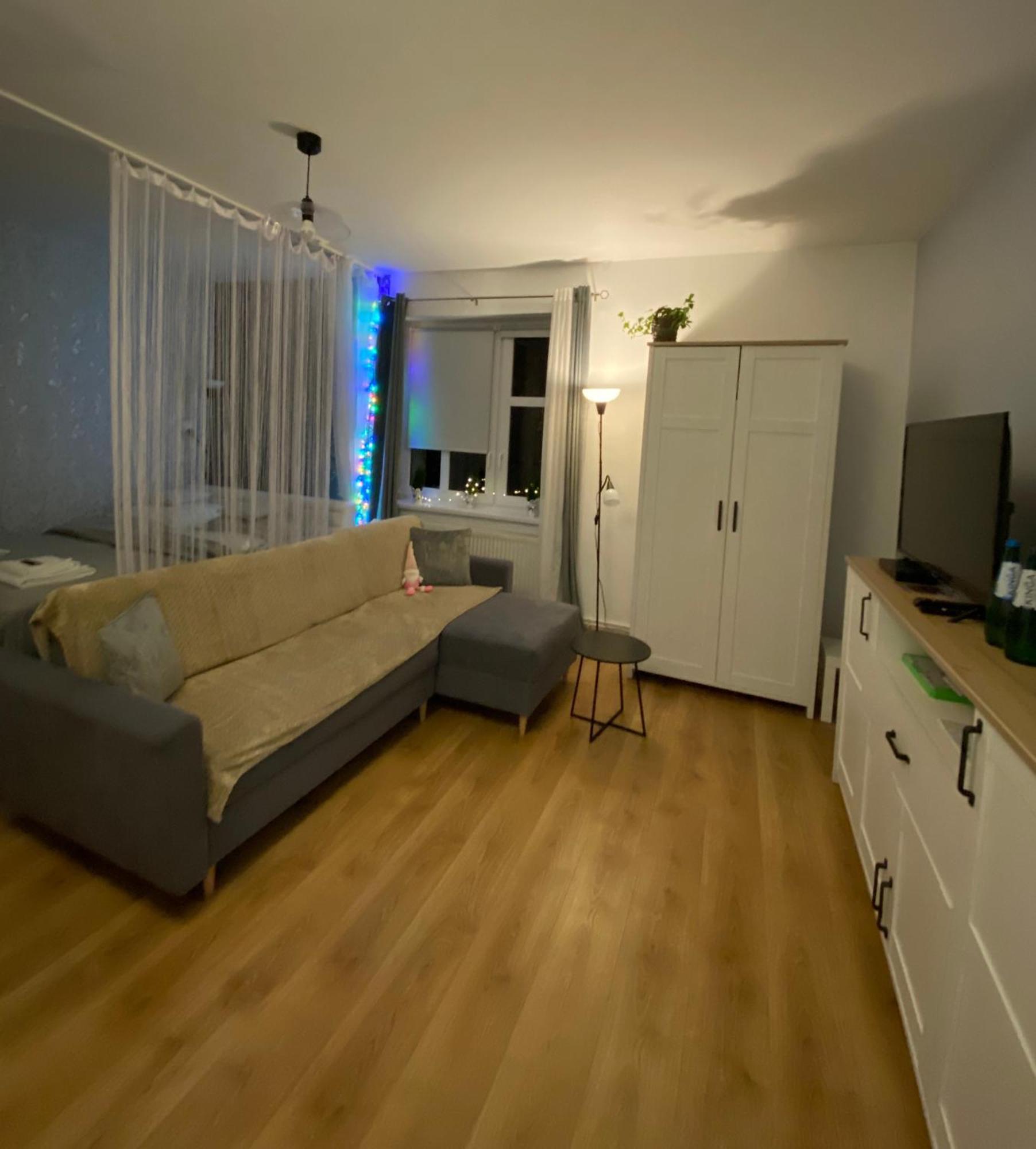 Apartament Czytelnia - Parking Gratis Poznań Buitenkant foto